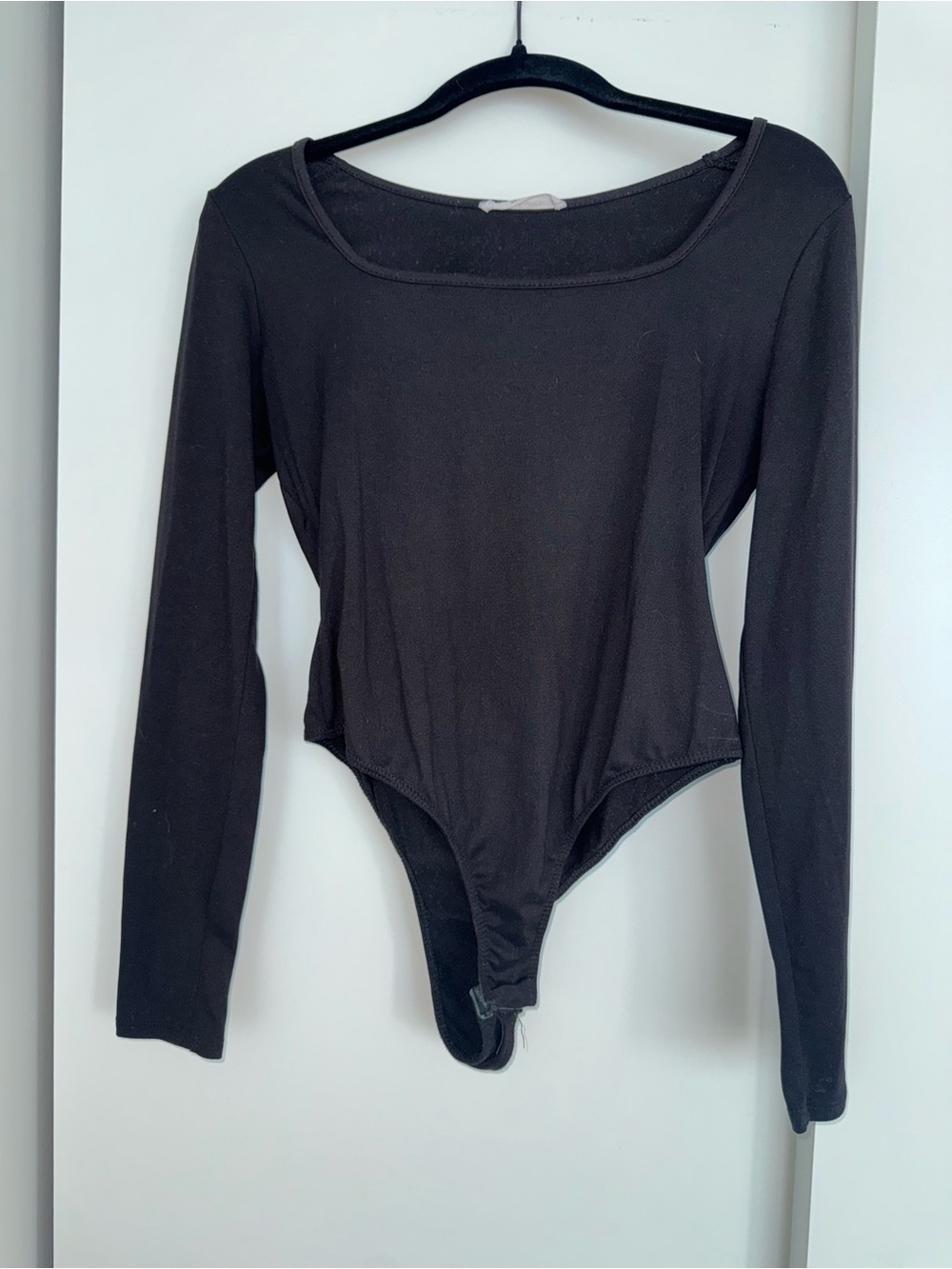 Women's Black Long-Sleeve Scoop-Neck Bodysuit